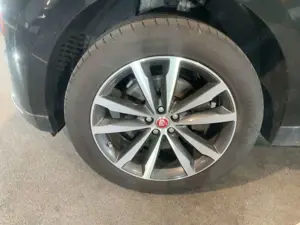 Jaguar F-Pace Bild 2