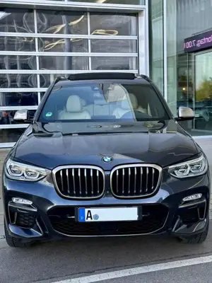 BMW X3 M M40i MPerformance 3 hand