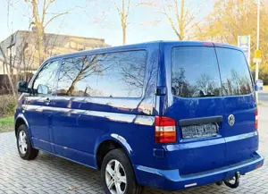 Volkswagen T5 Caravelle T5 2.5TDI Caravelle Klima 9Sitzer WebastoGardine Bild 4