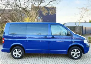 Volkswagen T5 Caravelle T5 2.5TDI Caravelle Klima 9Sitzer WebastoGardine Bild 5