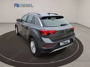 Volkswagen T-Roc 1.5 TSI DSG Edition Alu 16" AppConnect LED PDC SHZ Bild 2