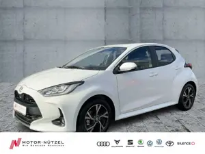 Toyota Yaris 1.5 Hybrid TEAMPLAYER LED+ACC+APP+SHZ+RFK