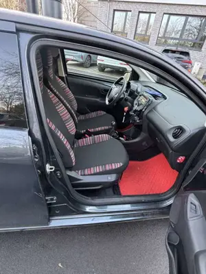 Citroen C1 AIRSCAPE VTi 72 SS URBAN RIDE Bild 3