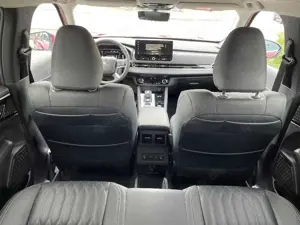 Mitsubishi Outlander 2.4L PHEV TOP 2-Farb Bild 5