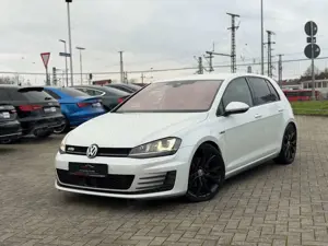 Volkswagen Golf VII GTD Schalter *Alcantara*Kamera*ACC*KW*