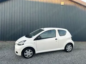 Toyota Others AYGO Ganzjahresreifen TüvAu neu,1-Hand