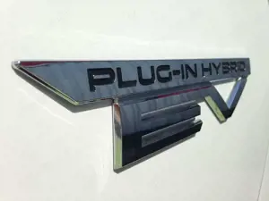 Mitsubishi Eclipse Cross Plug-in Hybrid Select 2.4 4WD