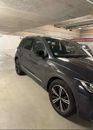 Volkswagen Tiguan 2.0 TDI SCR ACTIVE Bild 5