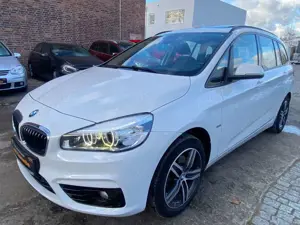 BMW 218 Sport Line Aut.+Panorama+7-Sitze