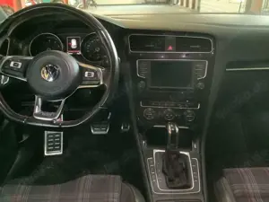 Volkswagen Golf GTI BlueMotion Technology DSG Bild 3