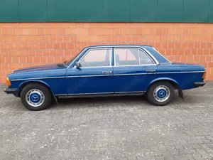 Mercedes-Benz 240 Diesel W123 - kerngesunder Zustand