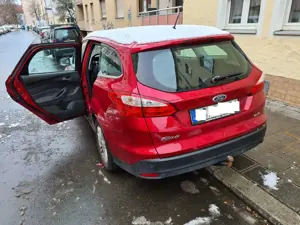 Ford Focus Focus 1.0 EcoBoost Start-Stopp-System Titanium Bild 2
