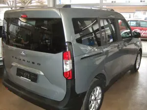 Ford Tourneo Courier Tourn Courier 1.0 EcBo 92 kW Titan. WiPa 5J Gar. Bild 3