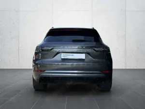 Porsche Cayenne Turbo PANO Burmester Soft-Close Bild 5