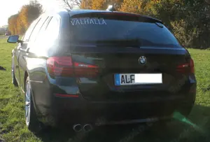 BMW 530 530d HUT NIGHT LEDER AHK Pano Scheckheft TOP gepfl Bild 5