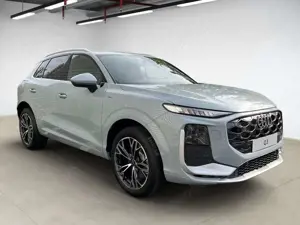 Audi Q3 SUV e-hybrid 200 kW S tronic KLIMA LED NAVI LEDER Bild 3