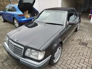 Mercedes-Benz E 220 HU/H-KZ-Dach-Kabelbaum-Anlasser-Batterie-Neu !!!Leder-17 Zoll -AMG