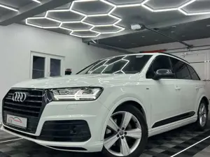 Audi Q7 3.0 TDI Quattro S-LINE/21ZOLL/MATRIX/AHK/AMBI