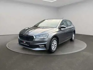 Skoda Fabia Selection 1.0 TSI DSG LED + ALU + PDC Bild 2