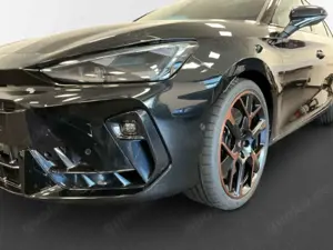 CUPRA Leon Sportstourer 2.0 TSI 245 kW 4Drive VZ PANO,AHK,MAT Bild 4