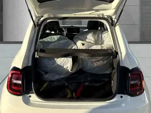 Fiat 500e Komfort-Paket Style-Paket Kamera DAB Tempomat Bild 5