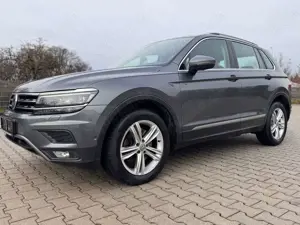 Volkswagen Tiguan Highline 2,0TDI 4Motion AHK NAVI KAMERA