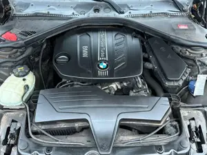 BMW 318 318d Touring Sport Line