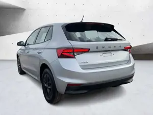 Skoda Fabia Selection 1,0 TSI DSG *LED*ACC*R-KAM*SHZ Bild 3