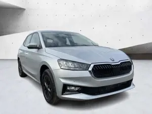Skoda Fabia Selection 1,0 TSI DSG *LED*ACC*R-KAM*SHZ Bild 5