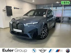 BMW iX M60 HUD Luftfederung AHK BW Panorama ACC Navi Led