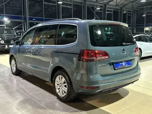 Volkswagen Sharan Comfortline 7-Sitzer Navi PDC DAB+ BLIS Bild 5