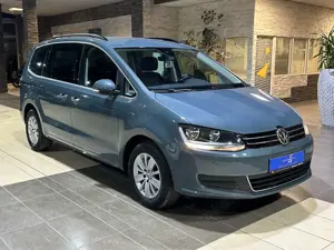Volkswagen Sharan Comfortline 7-Sitzer Navi PDC DAB+ BLIS Bild 1
