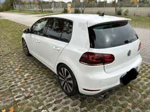 Volkswagen Golf GTI 2.0 adidas Bild 2