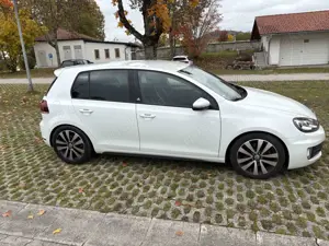 Volkswagen Golf GTI 2.0 adidas Bild 5