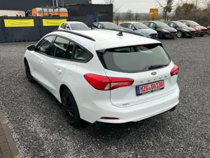 Ford Focus Klima-AHK-Unfallfrei-Garantie Bild 5