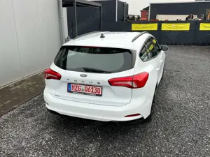 Ford Focus Klima-AHK-Unfallfrei-Garantie Bild 4