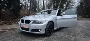 BMW 318 318i Touring Edition Lifestyle