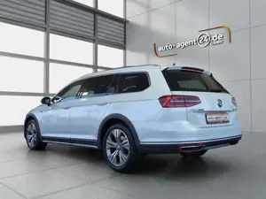 Volkswagen Passat Alltrack 2.0 TDI 4M /Pano/ACC/LED/AHK/HUD/Massage/DCC Bild 3