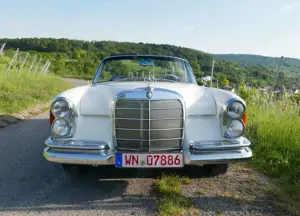Mercedes-Benz 220 Mercedes-Benz 220 SEb Cabrio 1962 Bild 3