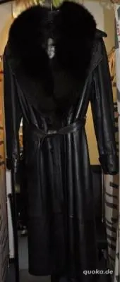 Wunderschöner Mantel aus Leder und Fell