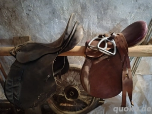 Verkaufe zwei Sättel