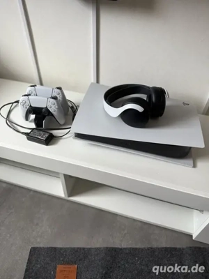 sony Playstation 5 Disk laufwerk PS5 spiele mit kopfhorer und controller 