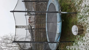 Trampoline zu verschenken