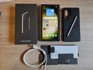 Samsung S25 Ultra in Titanium Black