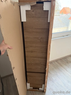 Hängeschrank Badezimmer Bild 3