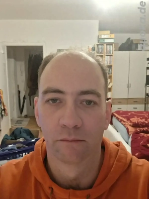 Suche mollige Kinderlose Singlefrau  für Erotische Stunden zu zweit