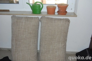 2 Stück Polsterkissen zu verschenken