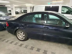 Mercedes-Benz E 200 Kompressor Classic Bild 5