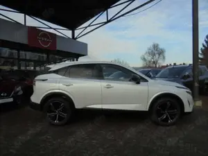 Nissan Qashqai Tekna 1.5 e-Power 205 PS 4x2 Bose Pano.-Glasdach Bild 4