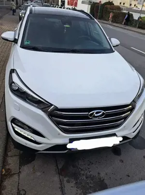 Hyundai TUCSON 2.0 CRDi 4WD 25 Jahre